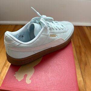 Puma Club II Era Suede – Size 7 – Sea Glass / Puma White – NEW IN BOX
